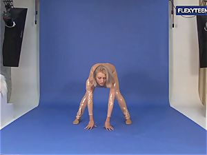epic naked gymnastics by Vetrodueva